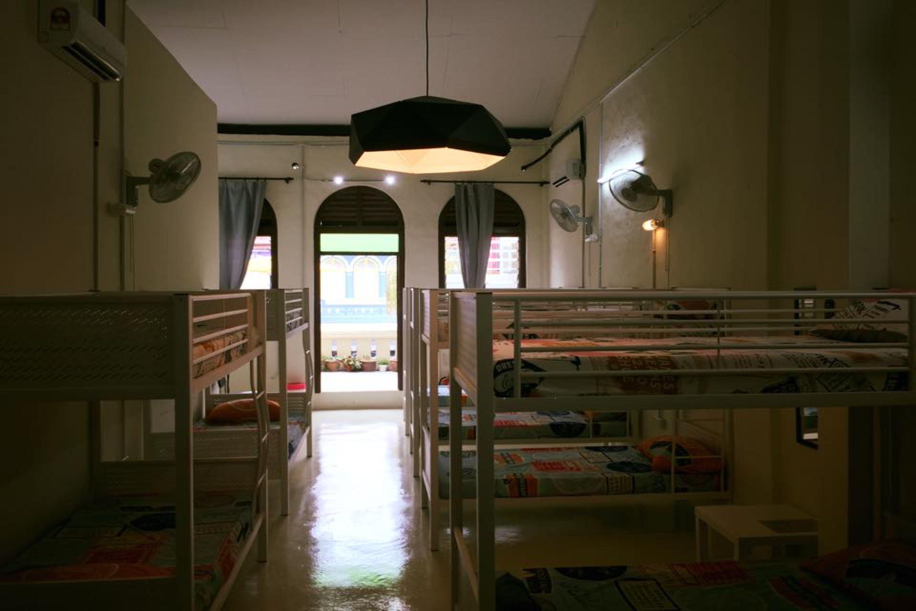 Vloft Backpackers Hostel Іпох Екстер'єр фото