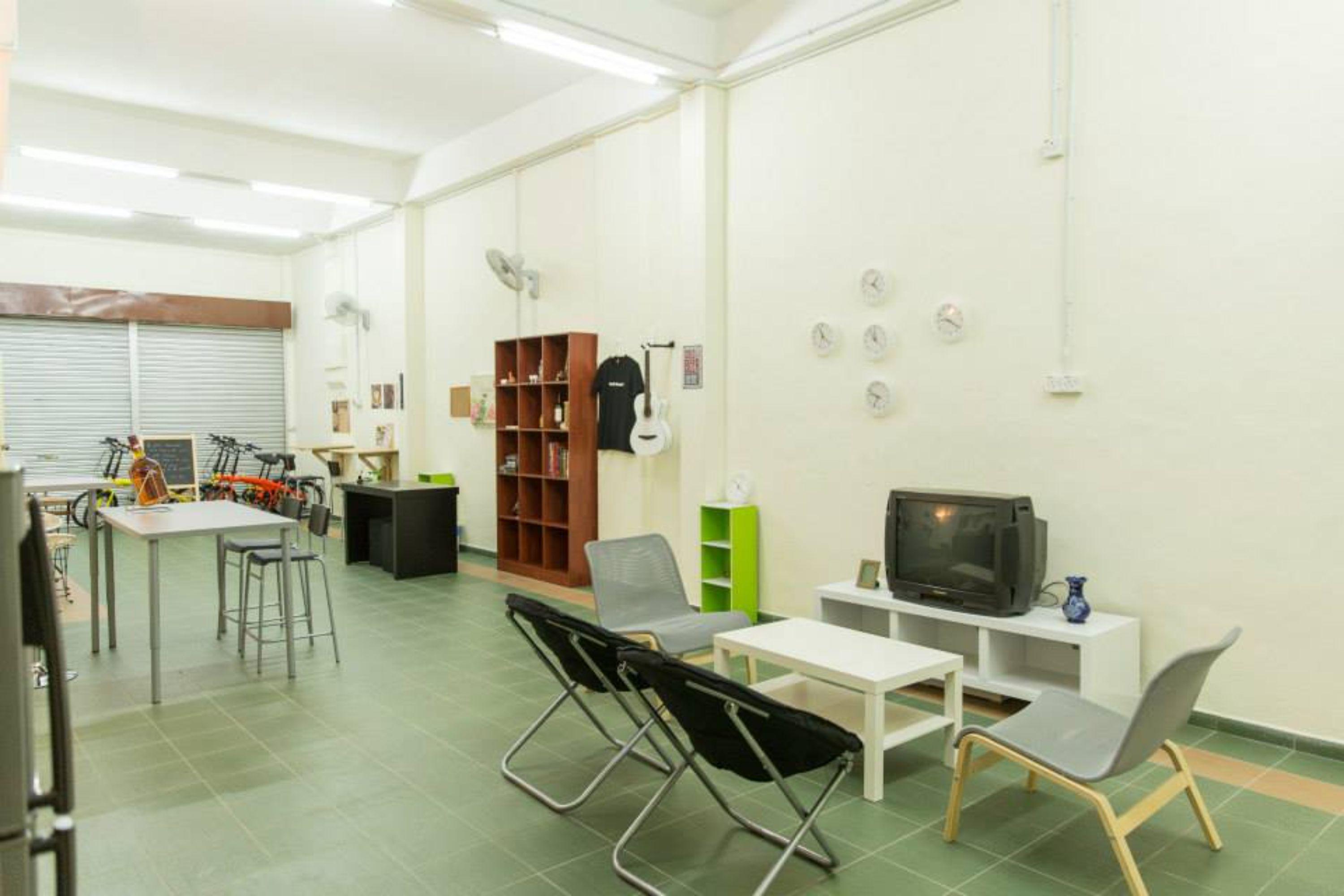 Vloft Backpackers Hostel Іпох Екстер'єр фото